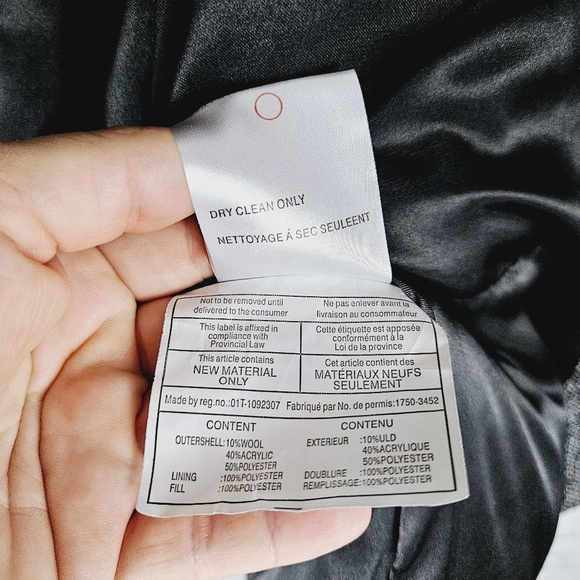 POWDER ROOM | double breasted lined boucle pea coat - Picture 6 of 12